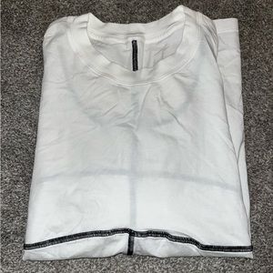 Lululemon T-Shirt